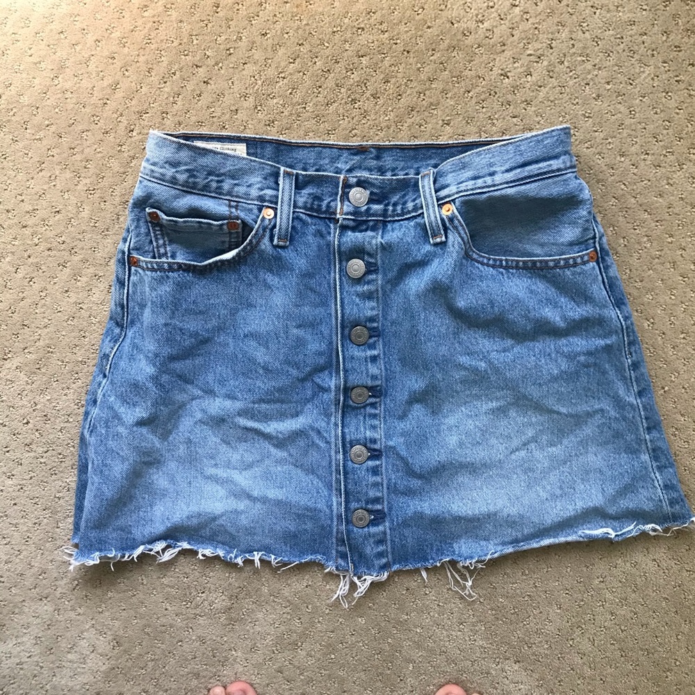 Levi’s denim mini skirt
